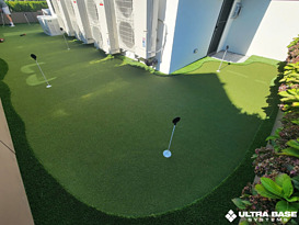 outdoor putting green on ultra base panel